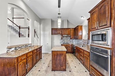 6048 Bertrand Drive, Plano TX 75094 - Photo 4