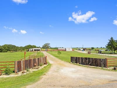 204 Cr 107, Whitesboro TX 76273 - Photo 2