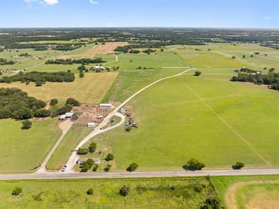 204 Cr 107, Whitesboro TX 76273