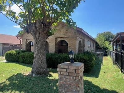716 E Harvey Avenue, Fort Worth TX 76104 - Photo 2