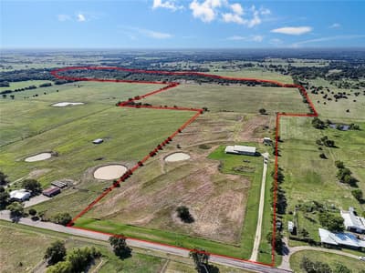 808 W Line Road, Whitesboro TX 76273