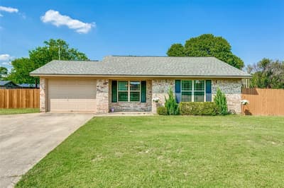 2819 Silvermeadow Lane, Corinth TX 76210 - Photo 2