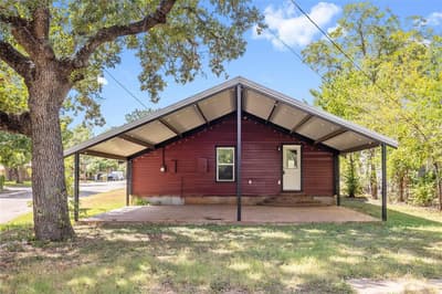 1620 Vincent Street, Brownwood TX 76801 - Photo 2