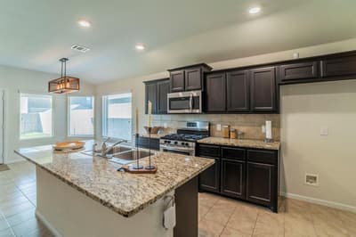 756 Walls Boulevard, Crowley TX 76036 - Photo 5