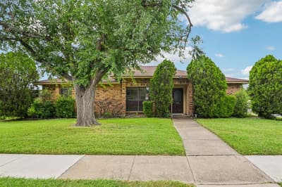 5605 Blair Oaks Drive, The Colony TX 75056