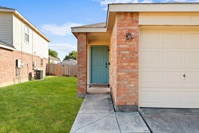 6724 Meadow Way Lane, Fort Worth TX 76179 - Photo 4