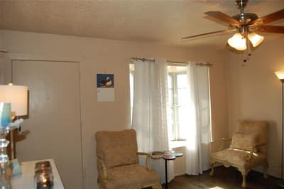 1808 Western Park Drive, Dallas TX 75211 - Photo 2