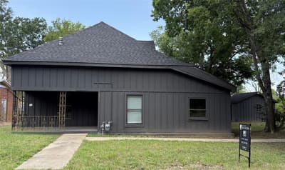 405 Walker Street, Eustace TX 75124