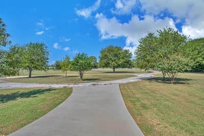 655 Buster Chatham Road, Waco TX 76705 - Photo 4