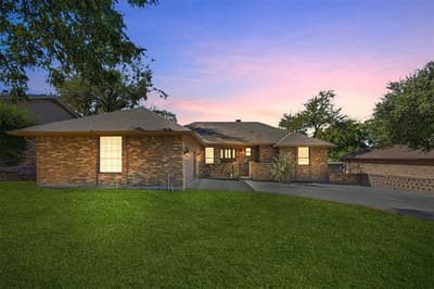 205 Yacht Club Drive, Rockwall TX 75032