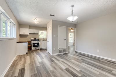 1541 Cloverdale Drive, Fort Worth TX 76134 - Photo 3