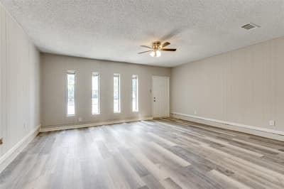 1541 Cloverdale Drive, Fort Worth TX 76134 - Photo 5