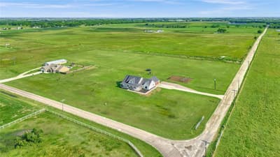 1553 South Road, Whitesboro TX 76273 - Photo 2