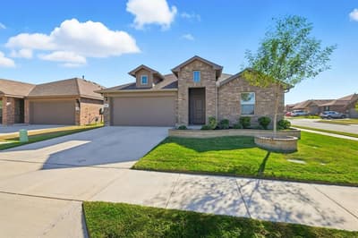 633 Captree Lane, Fort Worth TX 76131