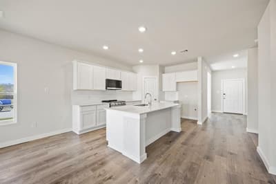 1001 Park Oak Lane, Crowley TX 76036 - Photo 4