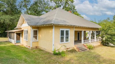 100 W Groves Street, Big Sandy TX 75755