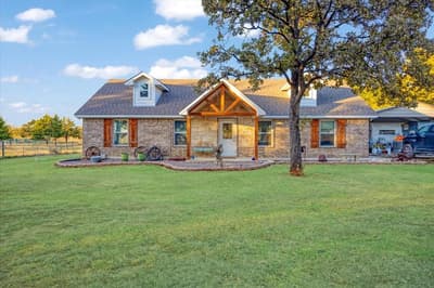 1375 County Road 176, Whitesboro TX 76273 - Photo 4