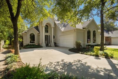 5968 Riverbend Place, Fort Worth TX 76112