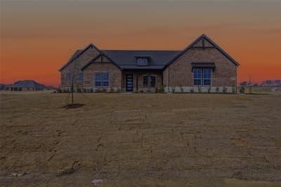 808 Valley Ridge Road, Van Alstyne TX 75495