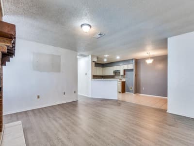 1228 English Street, Irving TX 75061 - Photo 2
