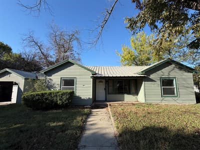318 N Dale Avenue, Stephenville TX 76401