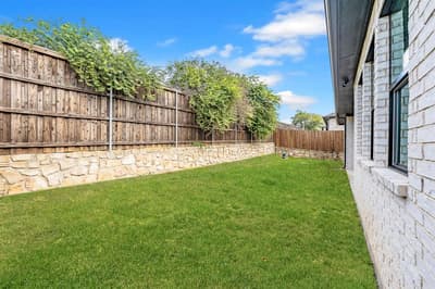 6421 ST  GEORGE Court, North Richland Hills TX 76180 - Photo 5