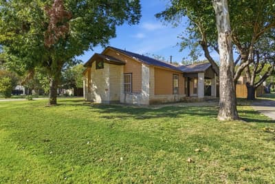 200 N Elm Lane, Tolar TX 76476