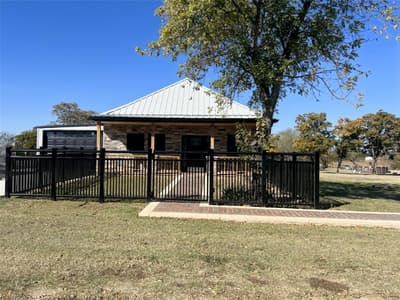 724 Franklin, Bellevue TX 76228