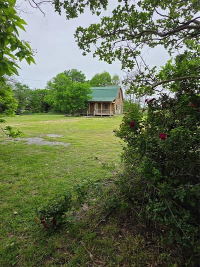 2628 S State Highway 121, Bonham TX 75418