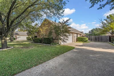 302 Canterbury Drive, Waco TX 76712 - Photo 3
