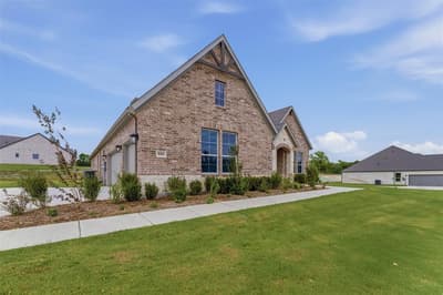 906 Perrin Lane, Van Alstyne TX 75495 - Photo 2