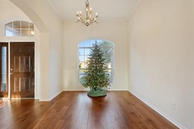 900 Queen Elizabeth Drive, Waco TX 76657 - Photo 4