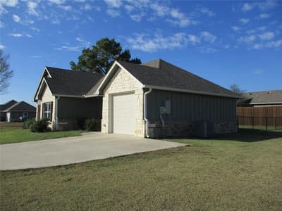 207 Mill Street, Emory TX 75440 - Photo 2