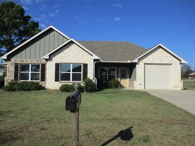 207 Mill Street, Emory TX 75440