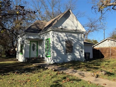 411 W Hester Street, Sherman TX 75090