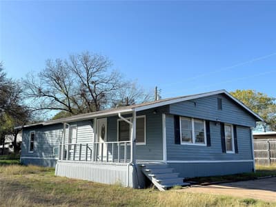 3807 Lands End Court, Granbury TX 76048