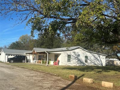 101 Twin Creek Road, Comanche TX 76442 - Photo 2