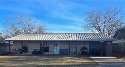 1429 W Torrey Street, Granbury TX 76048