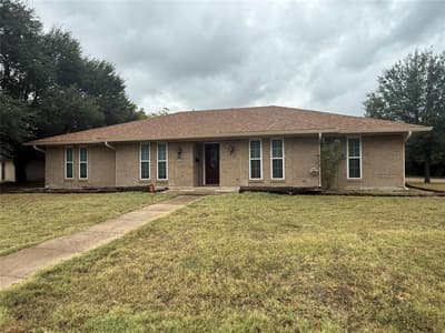 1812 Trinity Drive, Waco TX 76710 - Photo 2