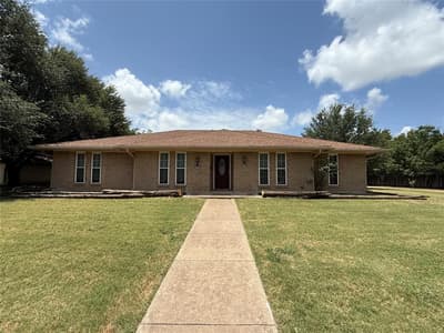 1812 Trinity Drive, Waco TX 76710