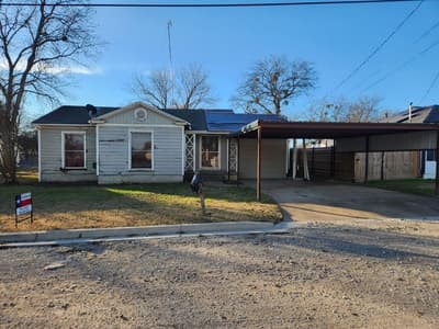 523 Richardson Street, Jacksboro TX 76458