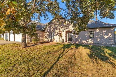 2801 Weylene Paseo, Granbury TX 76049 - Photo 4