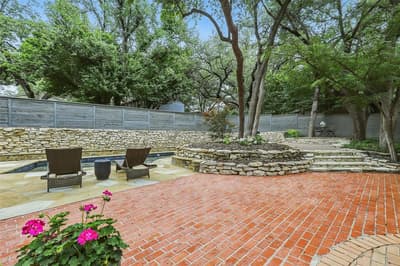208 Rockwood Park Drive, Fort Worth TX 76107 - Photo 5