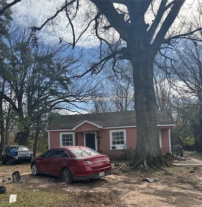 3743 W College Street, Shreveport LA 71109