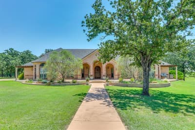 525 S Sugartree Drive, Lipan TX 76462