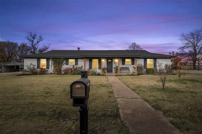 107 Woody Ray Drive, Elm Mott TX 76640