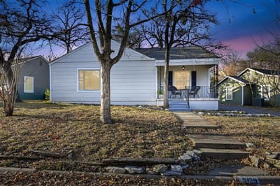 2129 Cardinal Lane, Fort Worth TX 76111