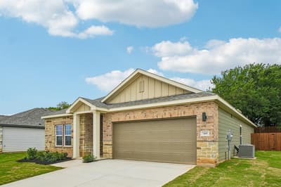 369 Declan Street, Springtown TX 76082 - Photo 2