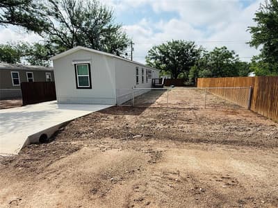 3005 Elmwood Drive, Granbury TX 76048