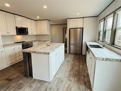 3005 Elmwood Drive, Granbury TX 76048 - Photo 4